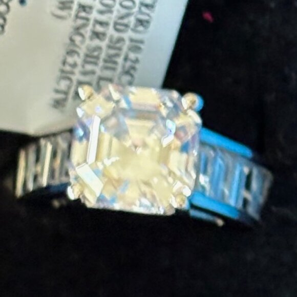 Women's new, white diamond simulant ring, platinum over silver, 10.25 ctw. - Picture 5 of 5